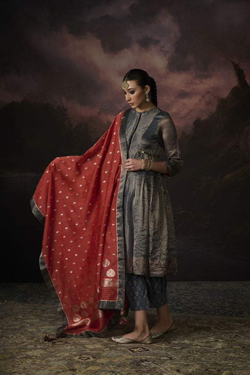 Firdaus hina kurta