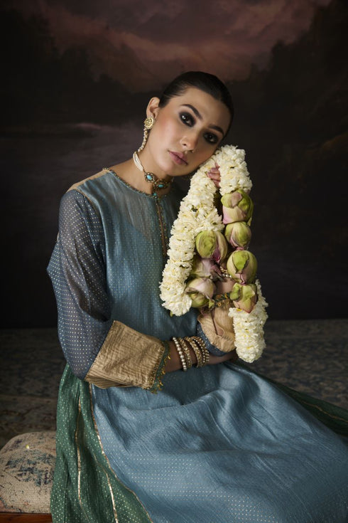 Firdaus tara kurta