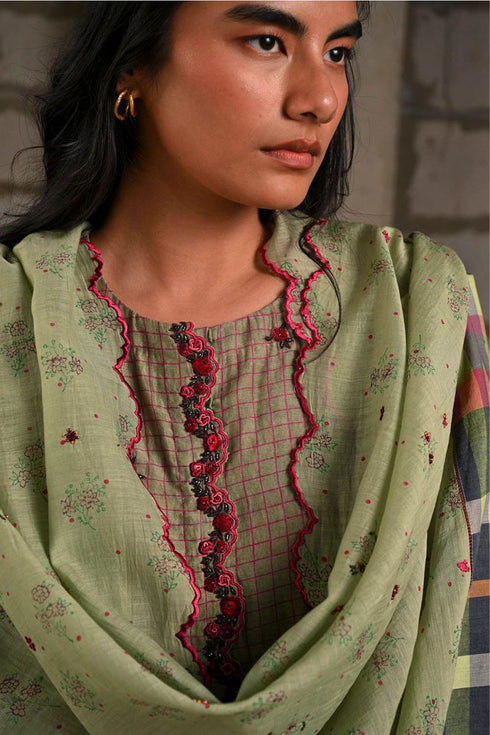 Fleur green dupatta