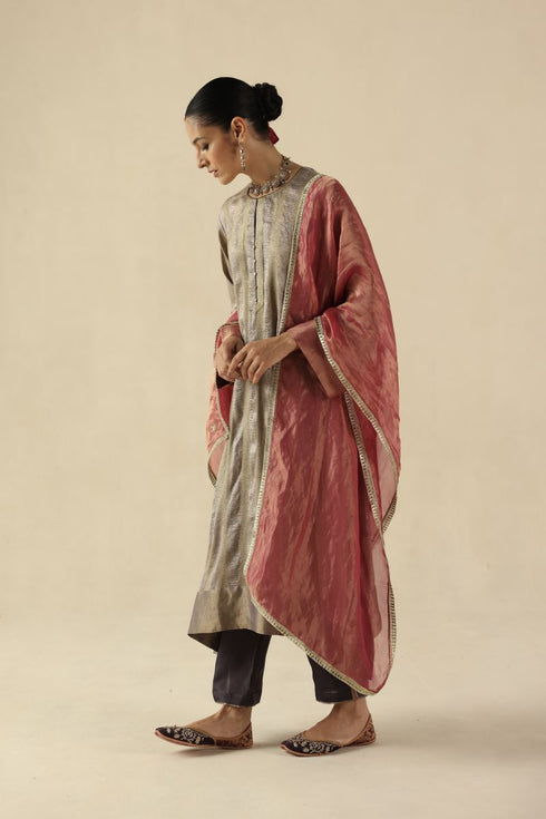 Gauhar silver kurta set