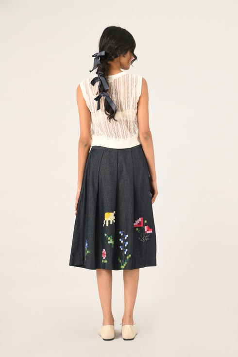 Glaciliflora embroidered pleated skirt