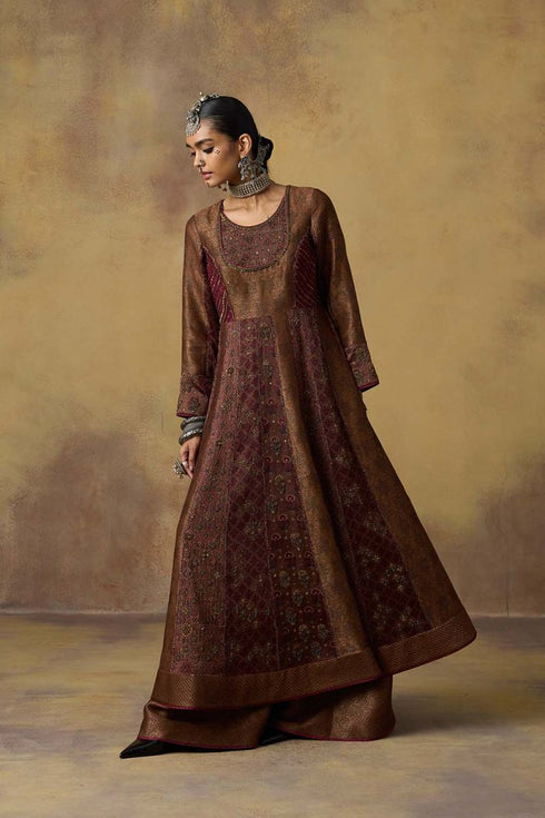 Goonj black brocade ijar