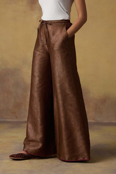 Goonj black brocade ijar