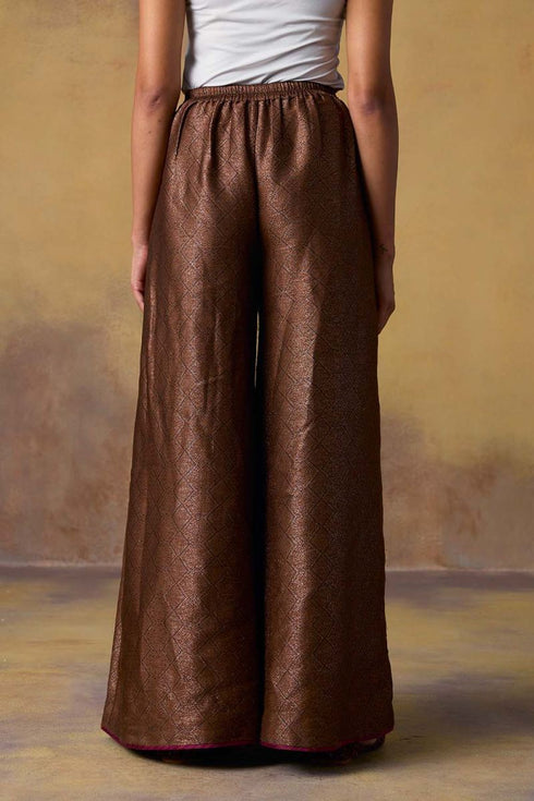 Goonj black brocade ijar