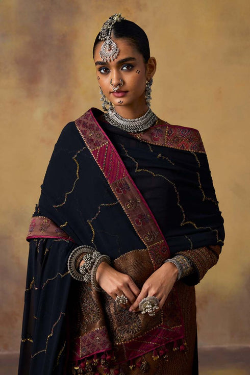 Goonj black georgette heavy dupatta