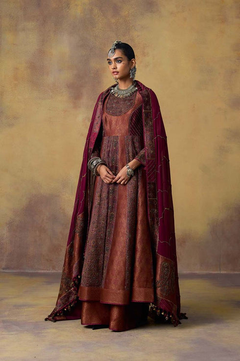 Goonj maroon brocade ijar