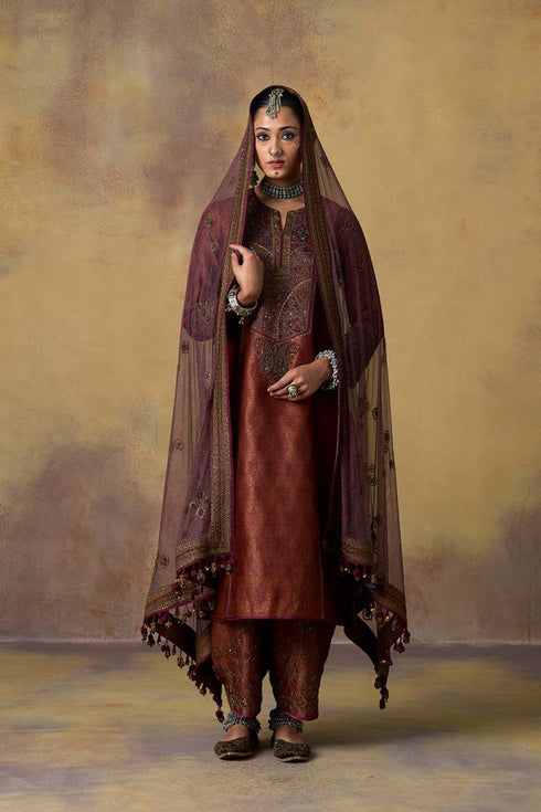 Goonj maroon brocade yoke phiran