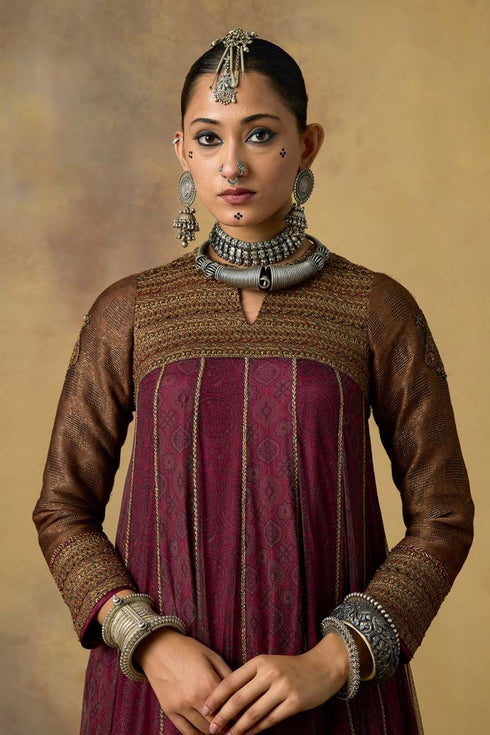 Goonj maroon yoke anarkali