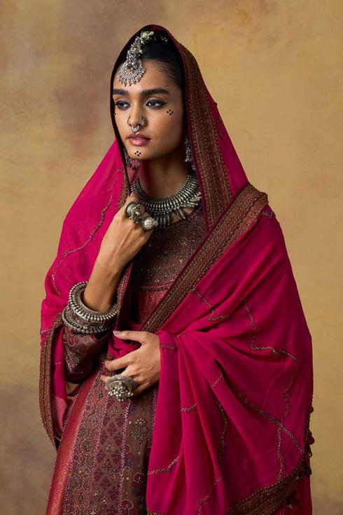 Goonj pink georgette dupatta with embroidered border