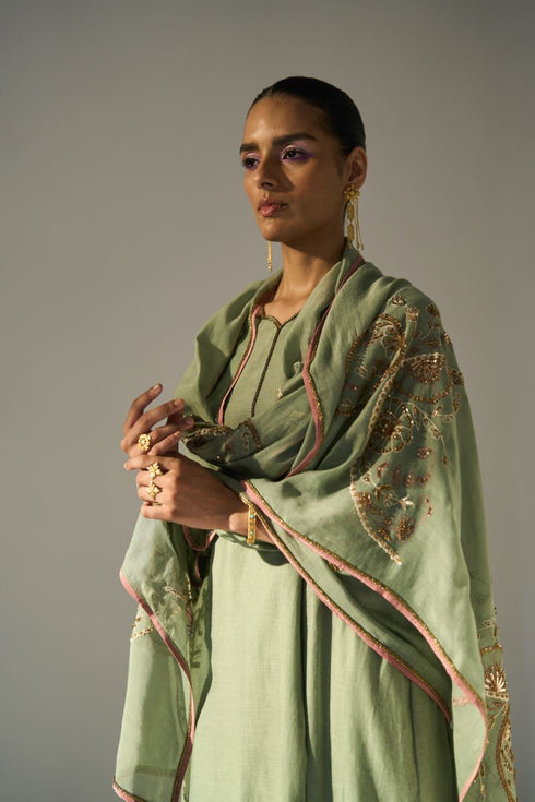 Green husna dupatta