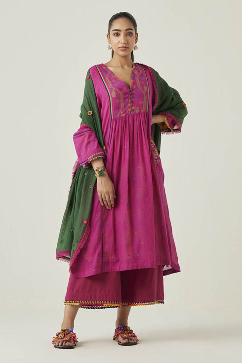 Gulzaar pink ijar