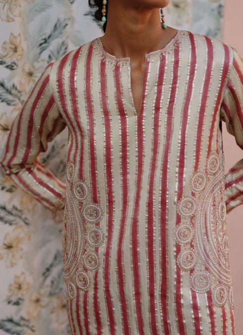 Halfmoon cream and red dress