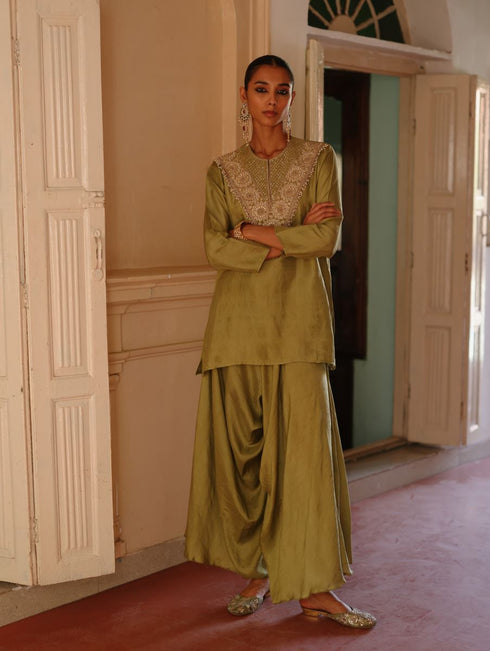 Halfmoon olive green co-ord set