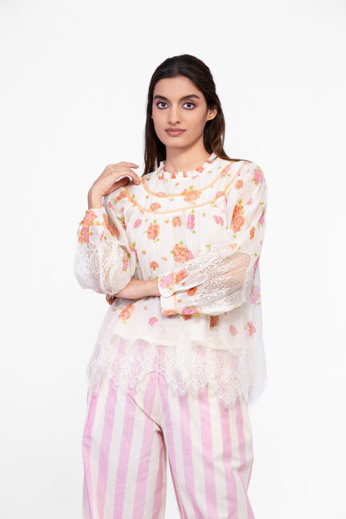Cotton printed top with lace details