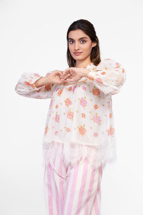 Cotton printed top with lace details