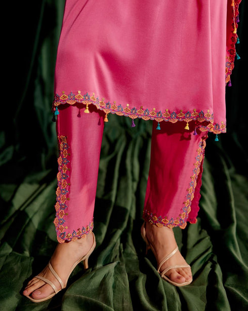 Iris fuchsia floral beadwork kaftan with embroidered slit detail pants