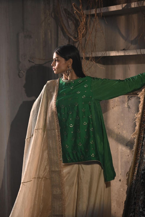 Jalshaghar ivory amina dupatta