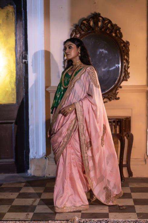 Jalshaghar tyohaar pink stripe kolka sari