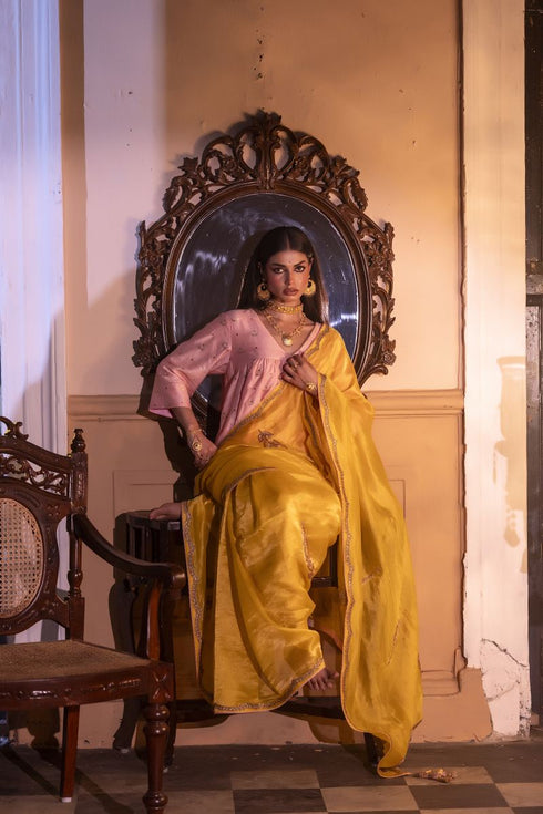 Jalshaghar yellow turkish ashoka sari