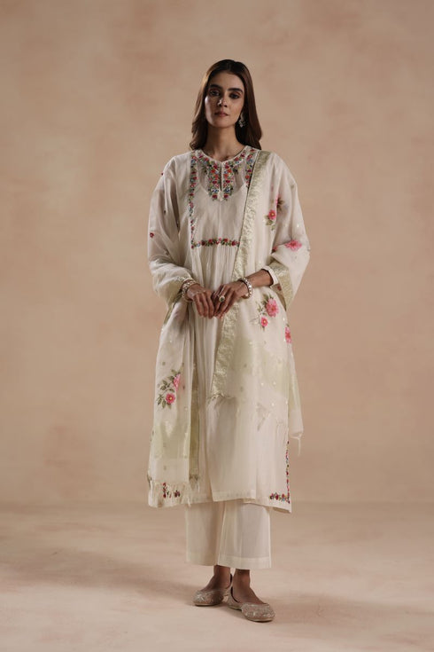 Jheel ivory kurta set