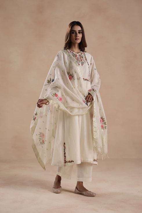 Jheel ivory kurta set
