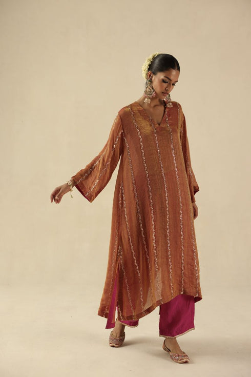 Jhoomar garnet kurta set