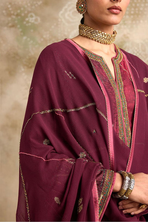 Kaashvi maroon dupatta