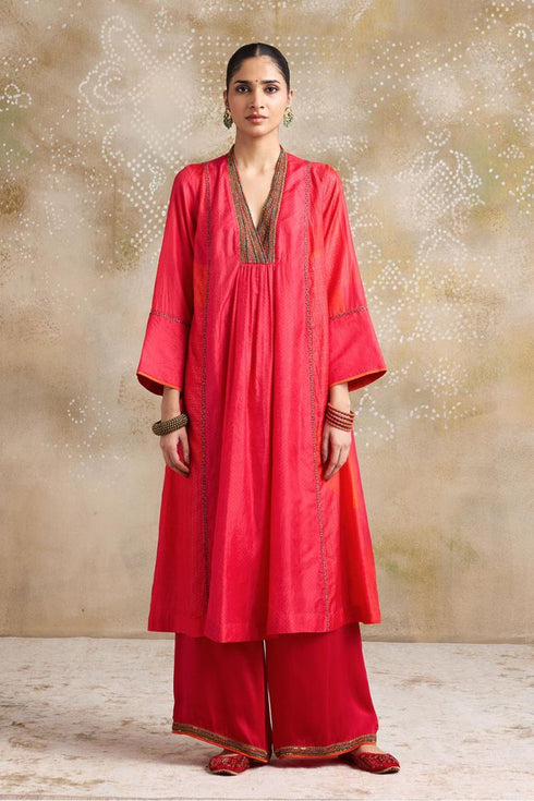 Kaashvi pink V-neck kurta