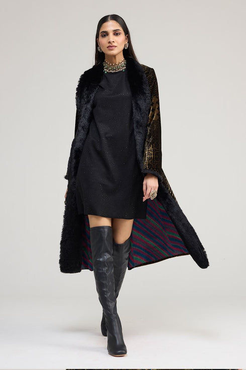 Kainaat black long coat