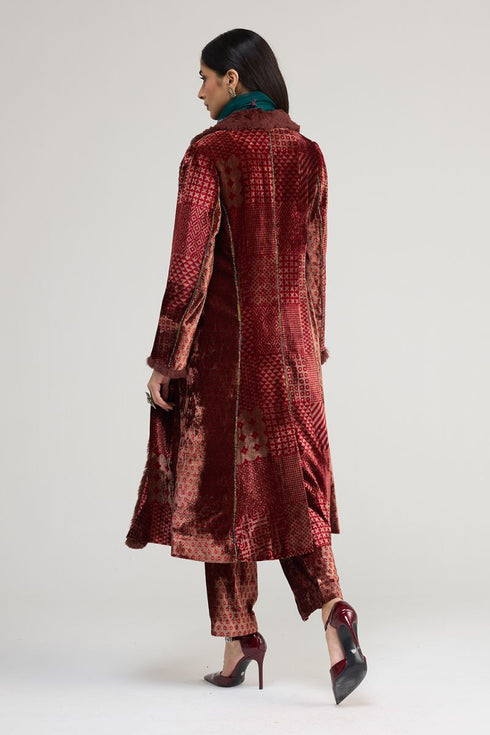 Kainaat maroon long coat
