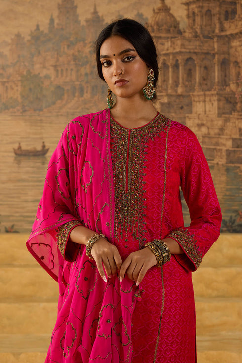 Kashi fuchsia stole