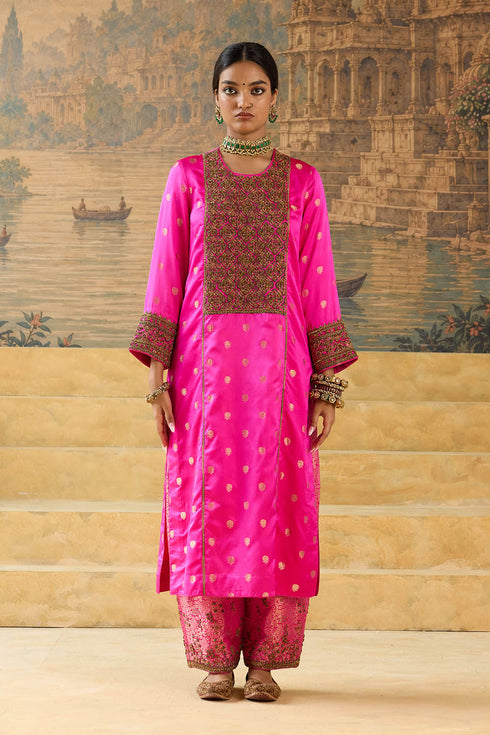 Kashi fuchsia yoke kurta