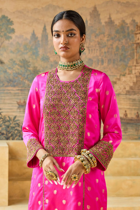 Kashi fuchsia yoke kurta