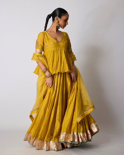 Kesari lehenga set