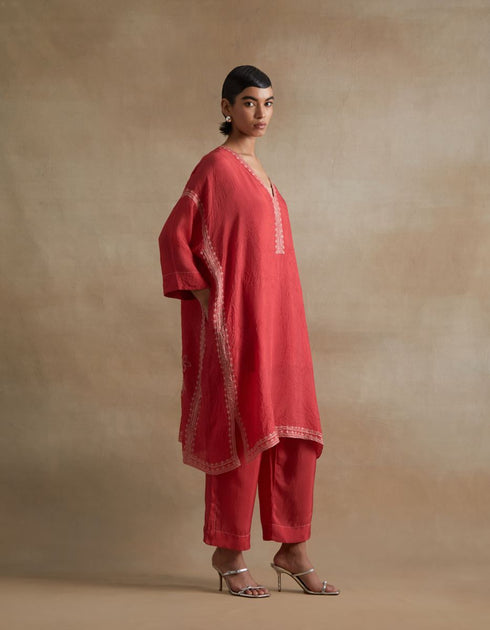 Kiln tomato kaftan set