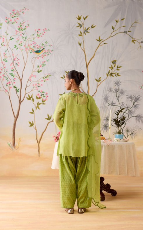 Kiyana green kurta set