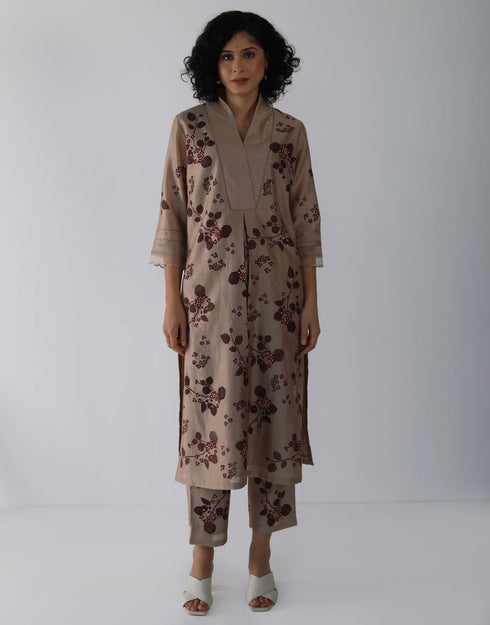Kizuna beige sakura block print kurta set