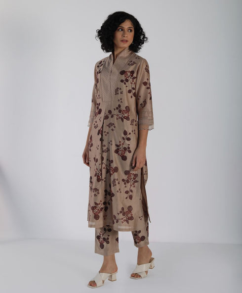 Kizuna beige sakura block print kurta set