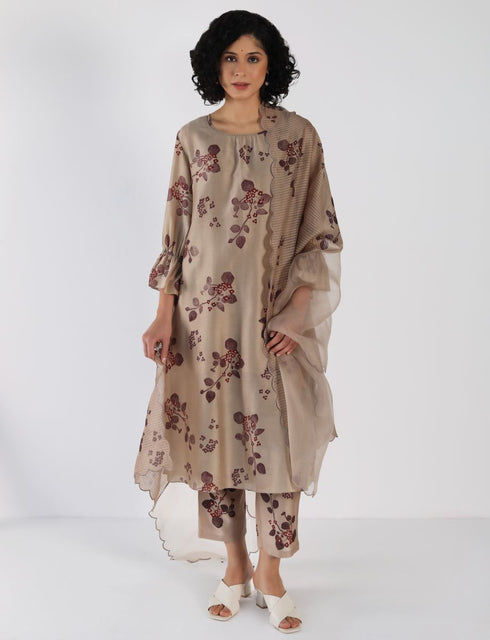 Kizuna beige sakura print kurta set