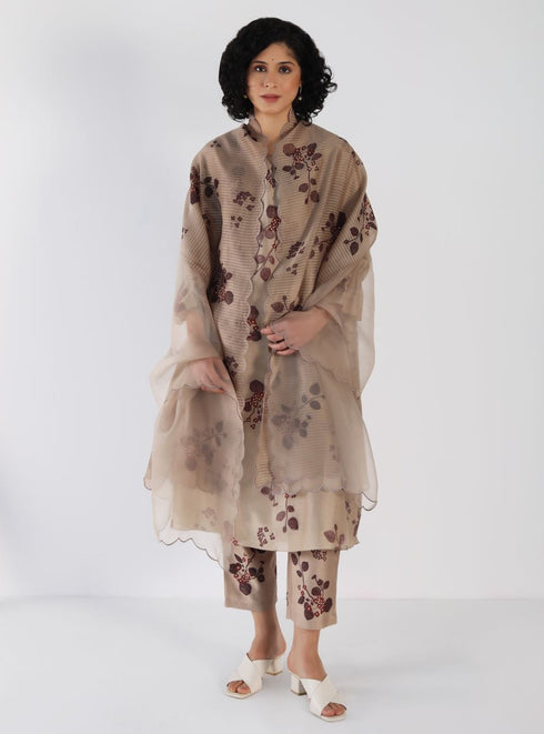 Kizuna beige sakura print kurta set