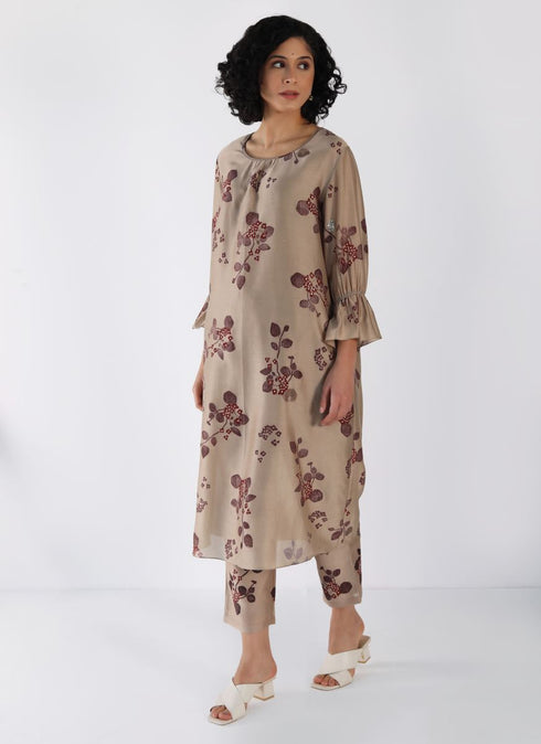 Kizuna beige sakura print kurta set