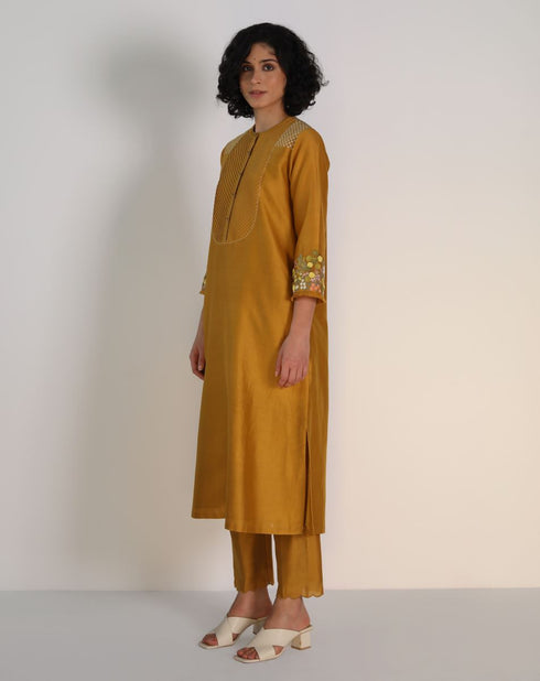 Kizuna ochre kurta set