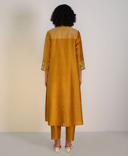 Kizuna ochre kurta set