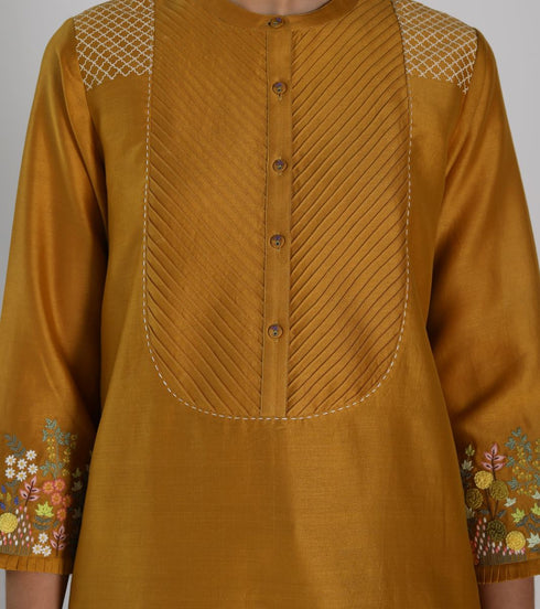 Kizuna ochre kurta set