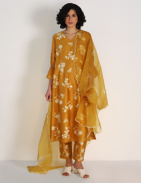 Kizuna ochre yuri print kurta set