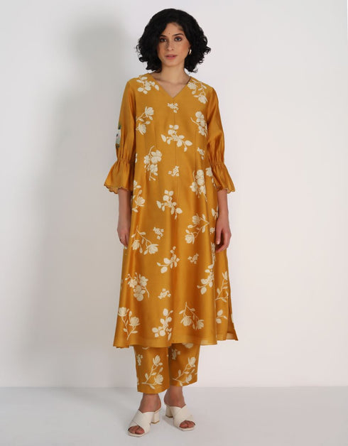 Kizuna ochre yuri print kurta set