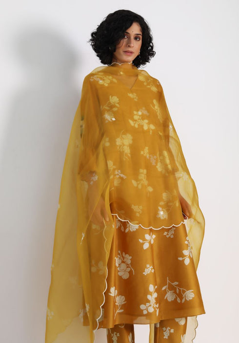 Kizuna ochre yuri print kurta set