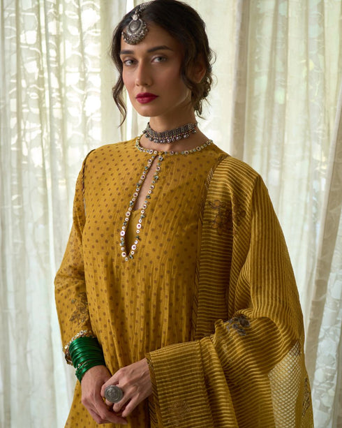 Kuhu basant yellow kurta