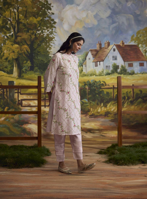 Lavendar embroidered kurta