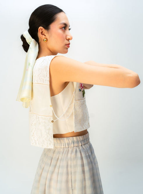 Lemon whisper bib